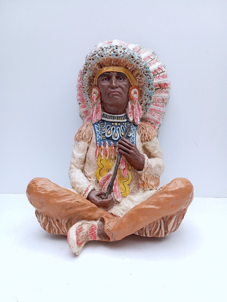 48 CM BEELD VAUGHN KENDRICK NATIVE AMERICAN INDIAN CHIEF, Gips, Ophalen of Verzenden, 20 - 50 cm, Beeld