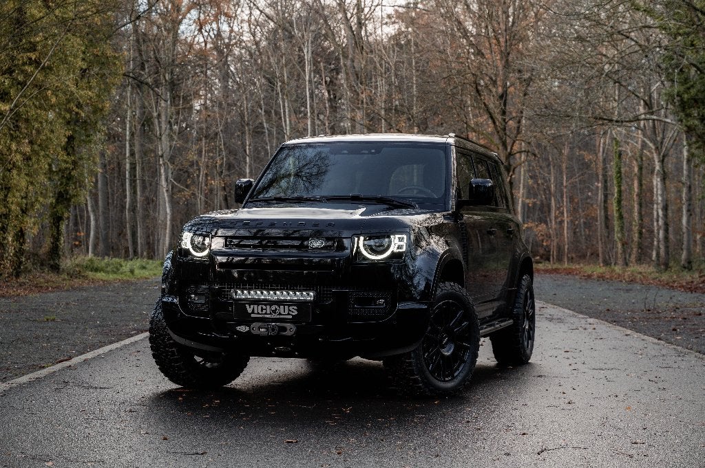 NEW DEFENDER 110 HSE - Zwart, Automaat, Zwart, Zwart, Leder