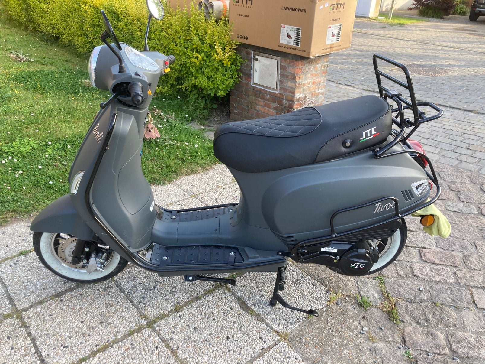 Scooter 125 cc model Vespa, Enlèvement, Comme neuf, Vespa