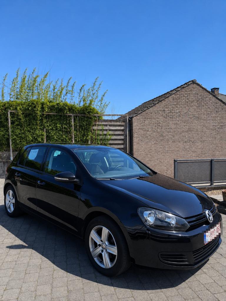 VW Golf - Schalke 04 editie - 1.4 benzine, Auto's, Volkswagen, Voorwielaandrijving, USB, Stof, Zwart