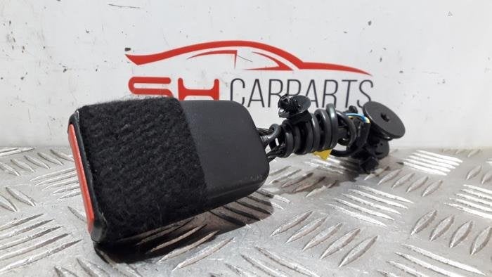Insertion ceinture de sécurité avant droite d'un Mercedes, 3 mois de garantie, Utilisé, -, -