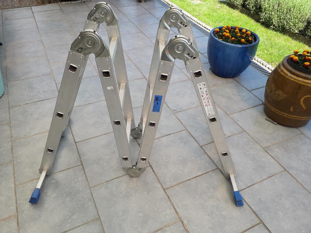 echelle pliable, Bricolage & Construction, Échelles & Escaliers, Pliable ou rétractable/escamotable, Moins de 2 mètres, Comme neuf