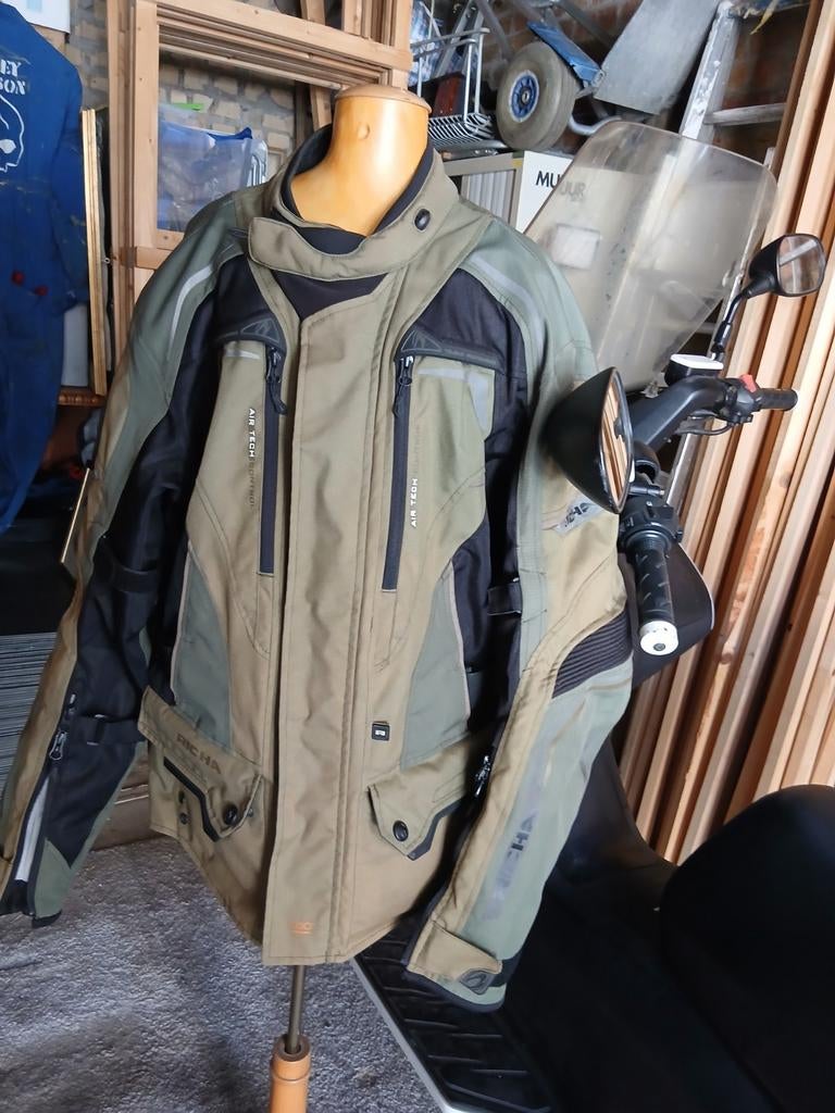 MOTO VEST  RICHA LARGE, Ophalen
