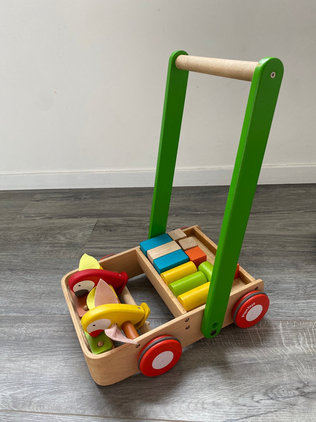 PlanToys houten loopwagen met blokken, Ophalen, Gebruikt, Duw- of Trekspeelgoed