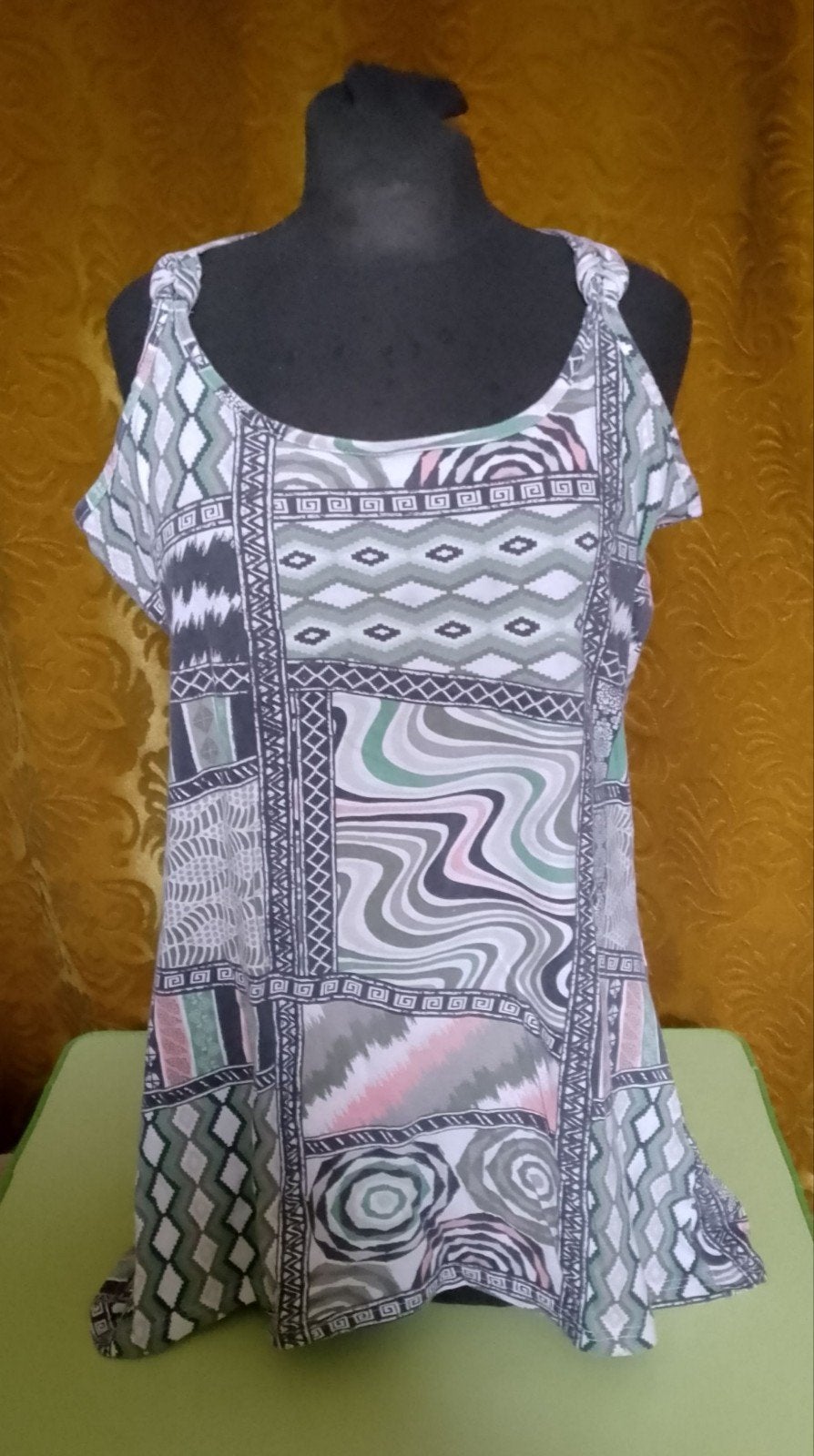 zomerbloes, Casual clothing, Ophalen of Verzenden, Zo goed als nieuw, Maat 42/44 (L)