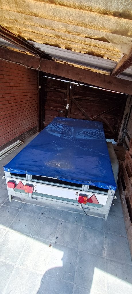 Aanhangwagen dubbelas, Enlèvement, Utilisé