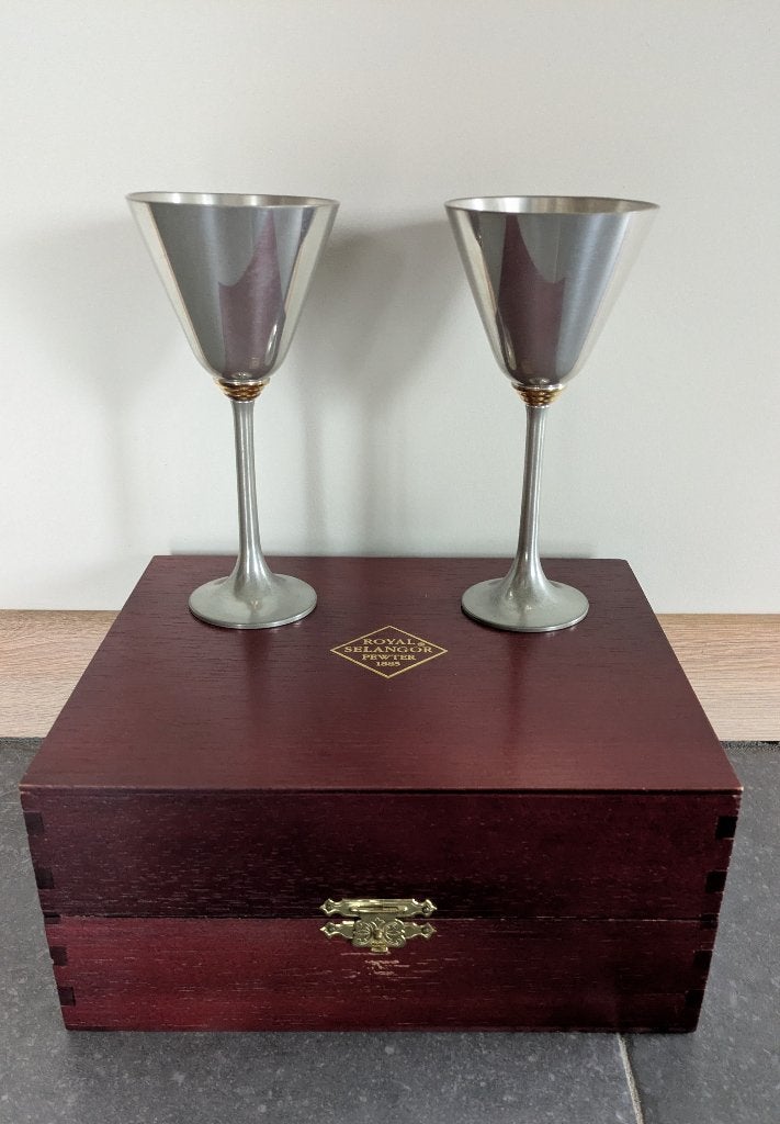 Paire vintage de  gobelets en étain Royal Selangor, Enlèvement ou Envoi
