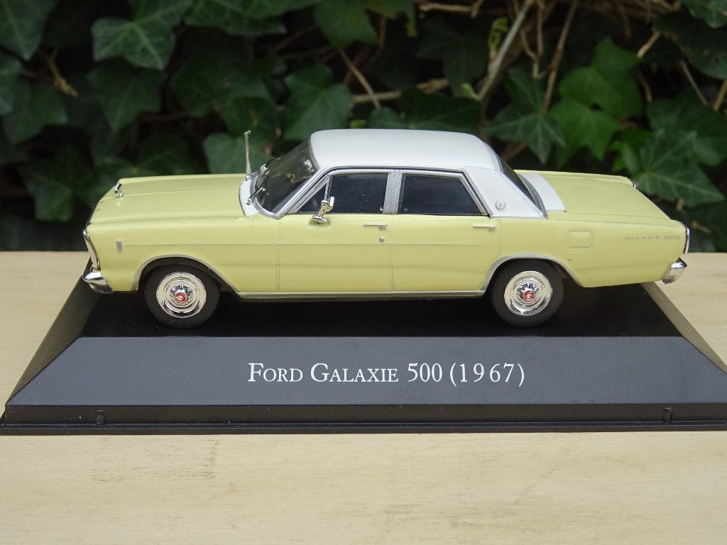 1967 Ford Galaxie 500 - 1/43, Enlèvement ou Envoi, Comme neuf, Voiture