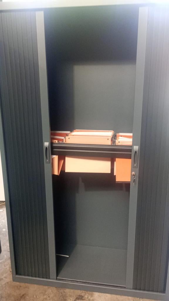 GERESERVEERD ~ Zwarte dossierkasten ~ prijs per kast, Huis en Inrichting, Kasten | Roldeurkasten en Archiefkasten, Ophalen, .