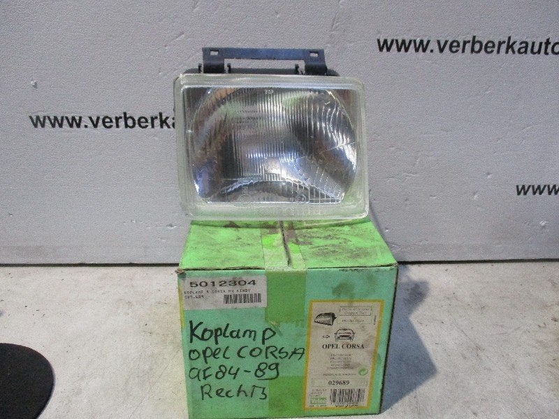 KOPLAMP RECHTS Opel Corsa A (01-1982/03-1993), Opel, Kontakt-opel@opel.com, Bahnhofsplatz
65423  Rüsselsheim am Main, DE, Nieuw