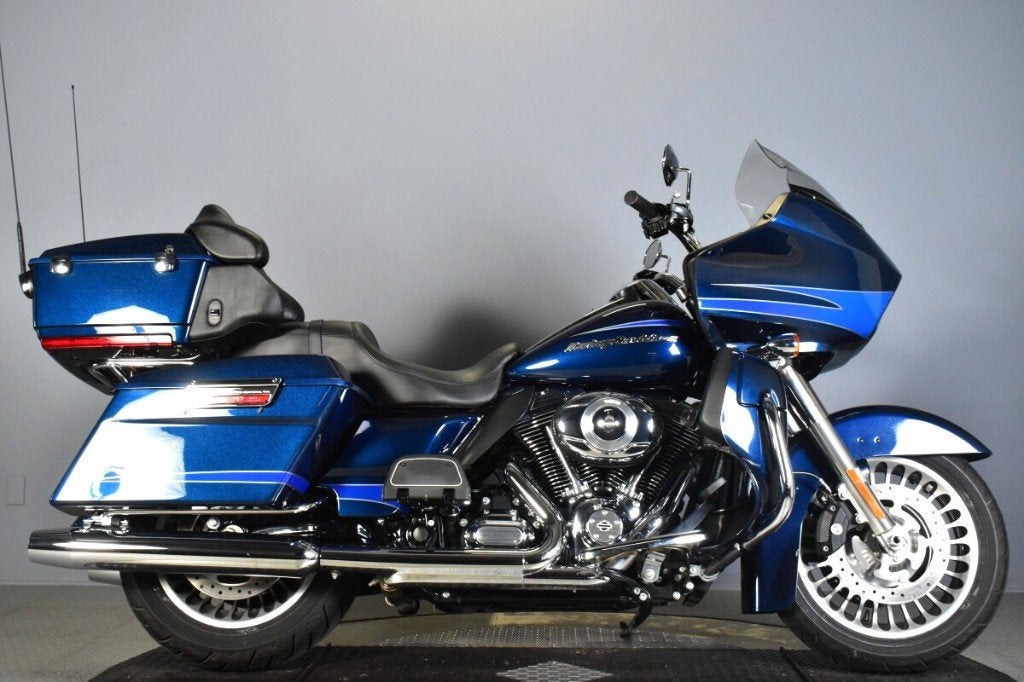 Harley Davidson Road Glide Ultra Screaming Eagle FLTRUSE, Motoren, 2 cilinders, ABS, Gebruikt, Particulier