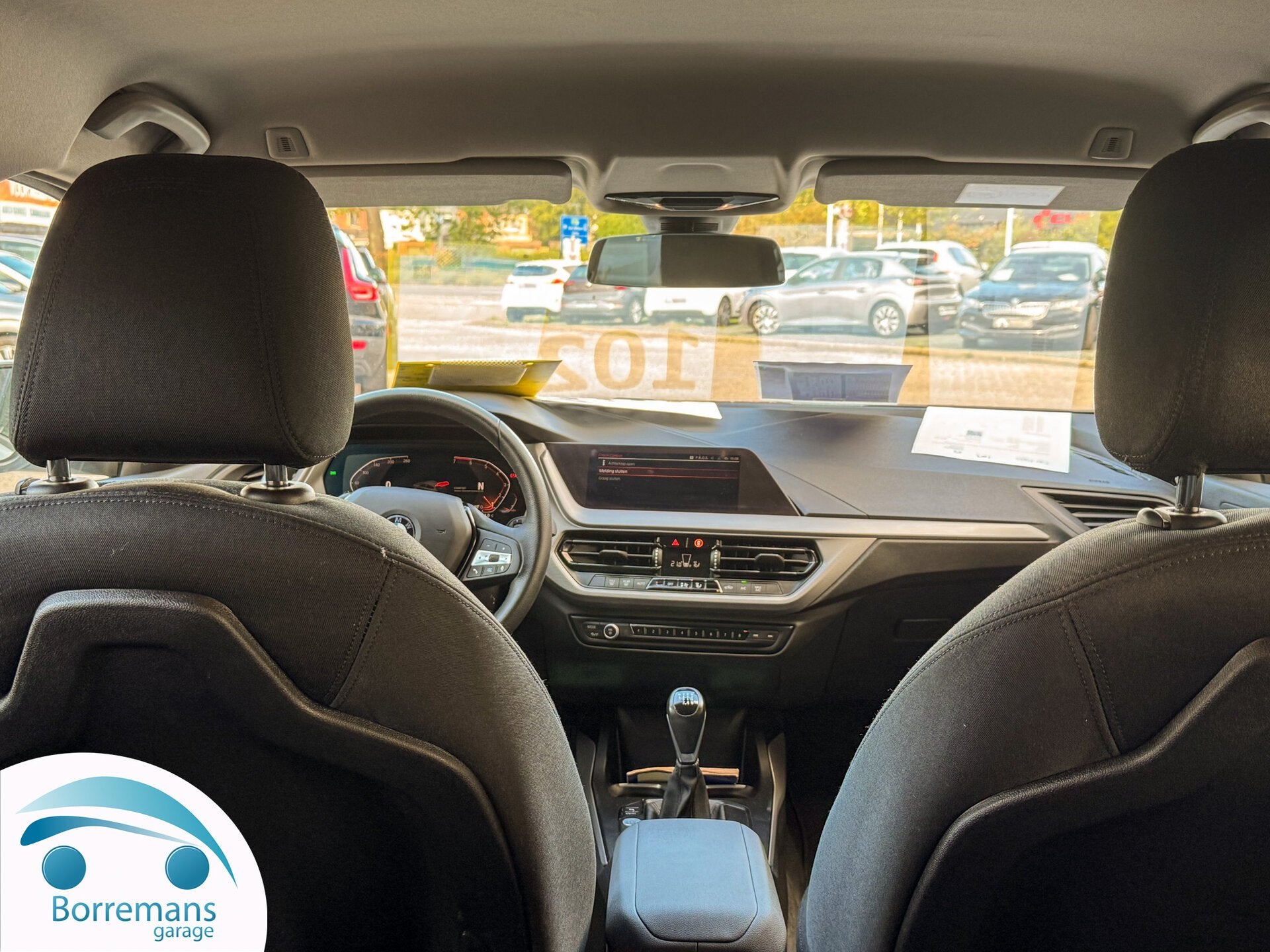 BMW 116 1.5 Benzine 109 pk | Navi | CarPlay | PDC V+A | LED, Autos, 0 kg, Ordinateur de bord, Euro 6, Entreprise