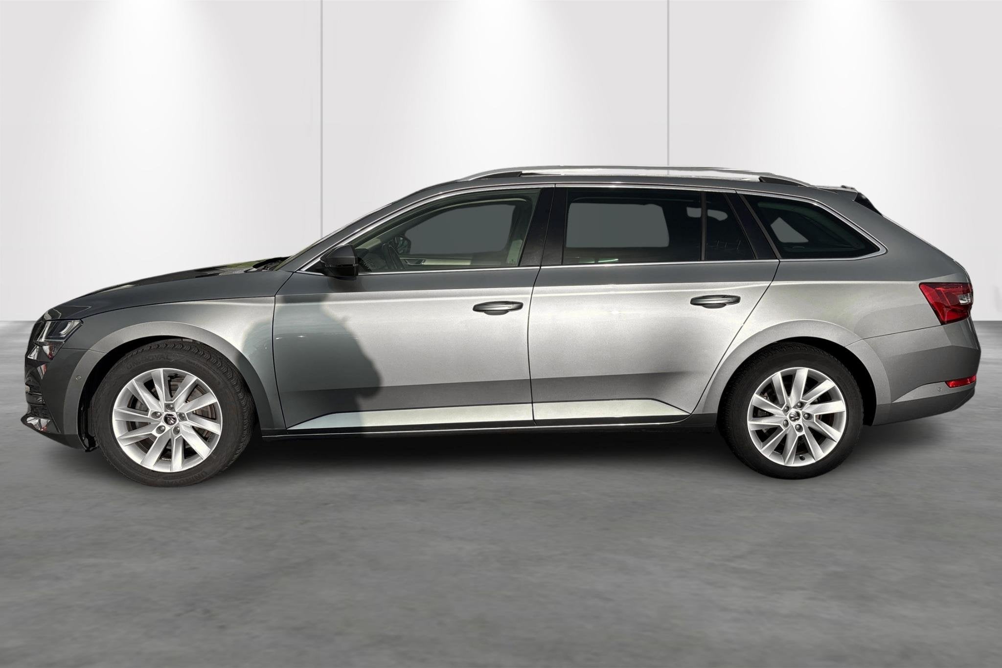 Skoda Superb Combi 1.4 TSI iV 160kW DSG6 - PANO + TREKHAAK +, Argent ou Gris, Achat, 1752 kg, 156 ch