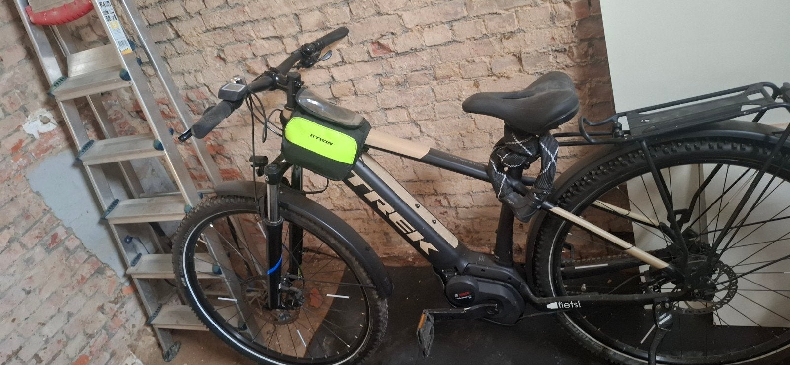 Elektrische fiets trek, Fietsen en Brommers, Ophalen, Zo goed als nieuw, 30 tot 50 km per accu