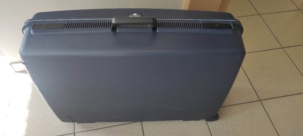 Delsey harde reiskoffer groot model, Handtassen en Accessoires, Koffers, Zo goed als nieuw, Hard kunststof, 70 cm of meer, 55 cm of meer
