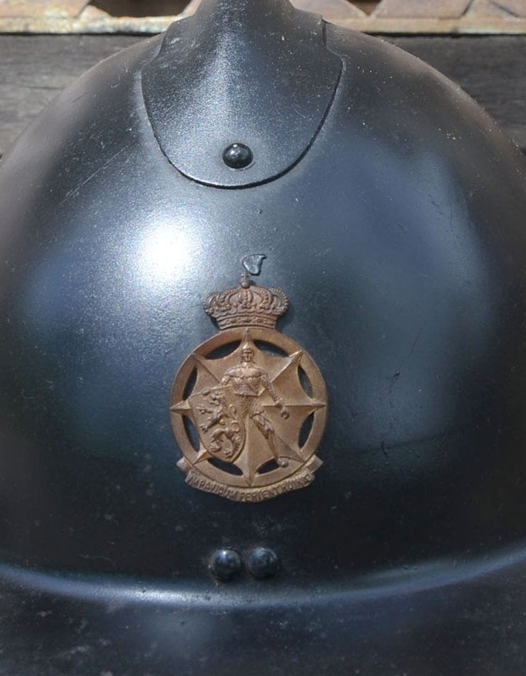 Belgische Adrian helm WO2 burgerbescherming, Verzamelen, Ophalen of Verzenden, Landmacht, Helm of Baret