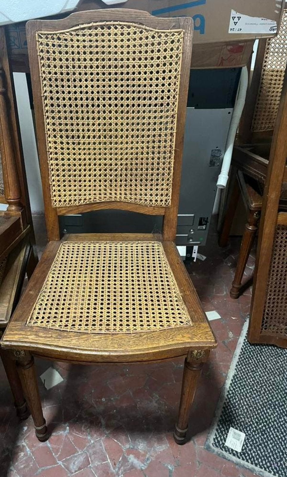 Chaises chêne avec cannage, Enlèvement