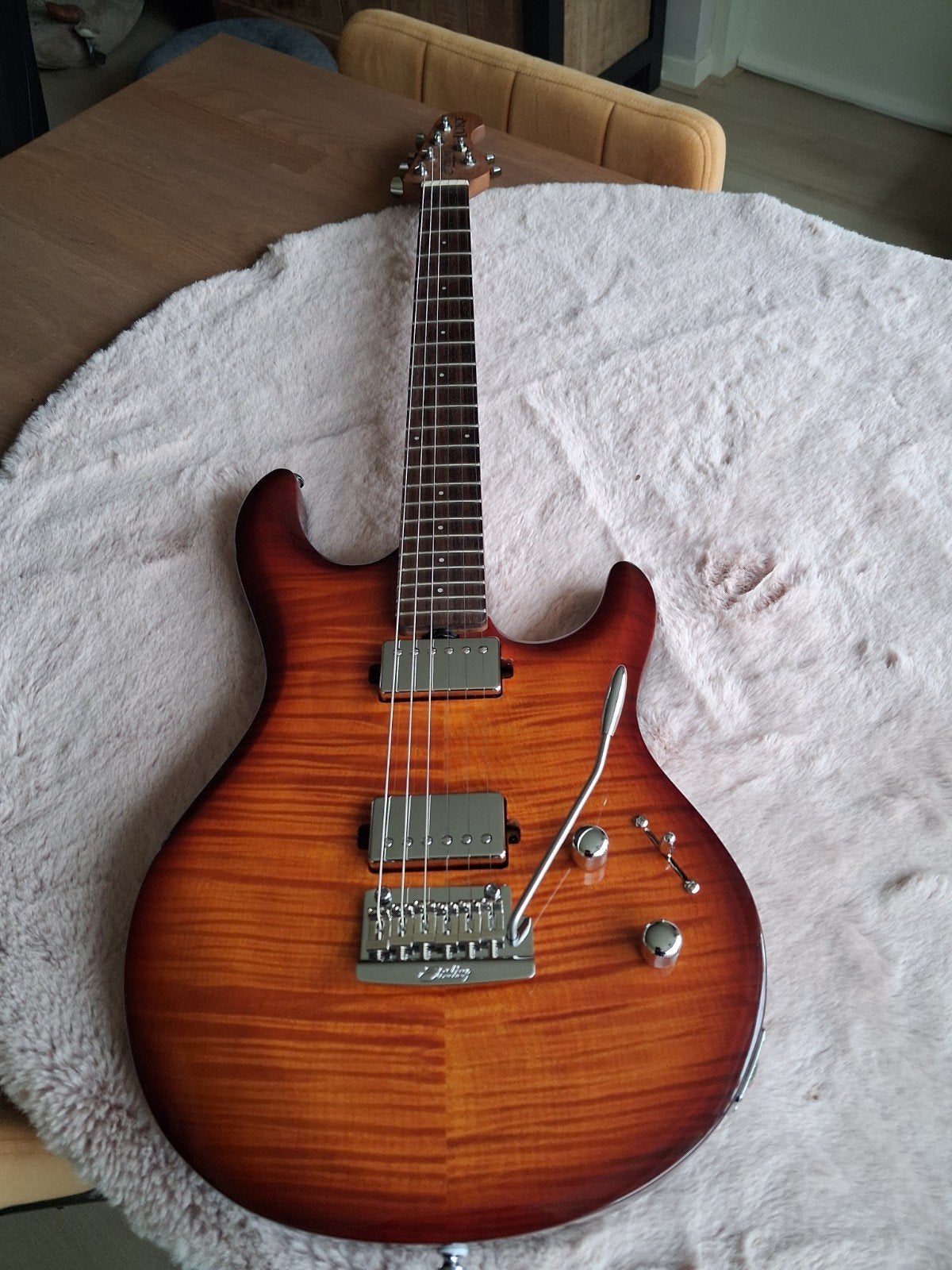 Music Man Luke Sterling, Muziek en Instrumenten, Ophalen, Zo goed als nieuw, Solid body