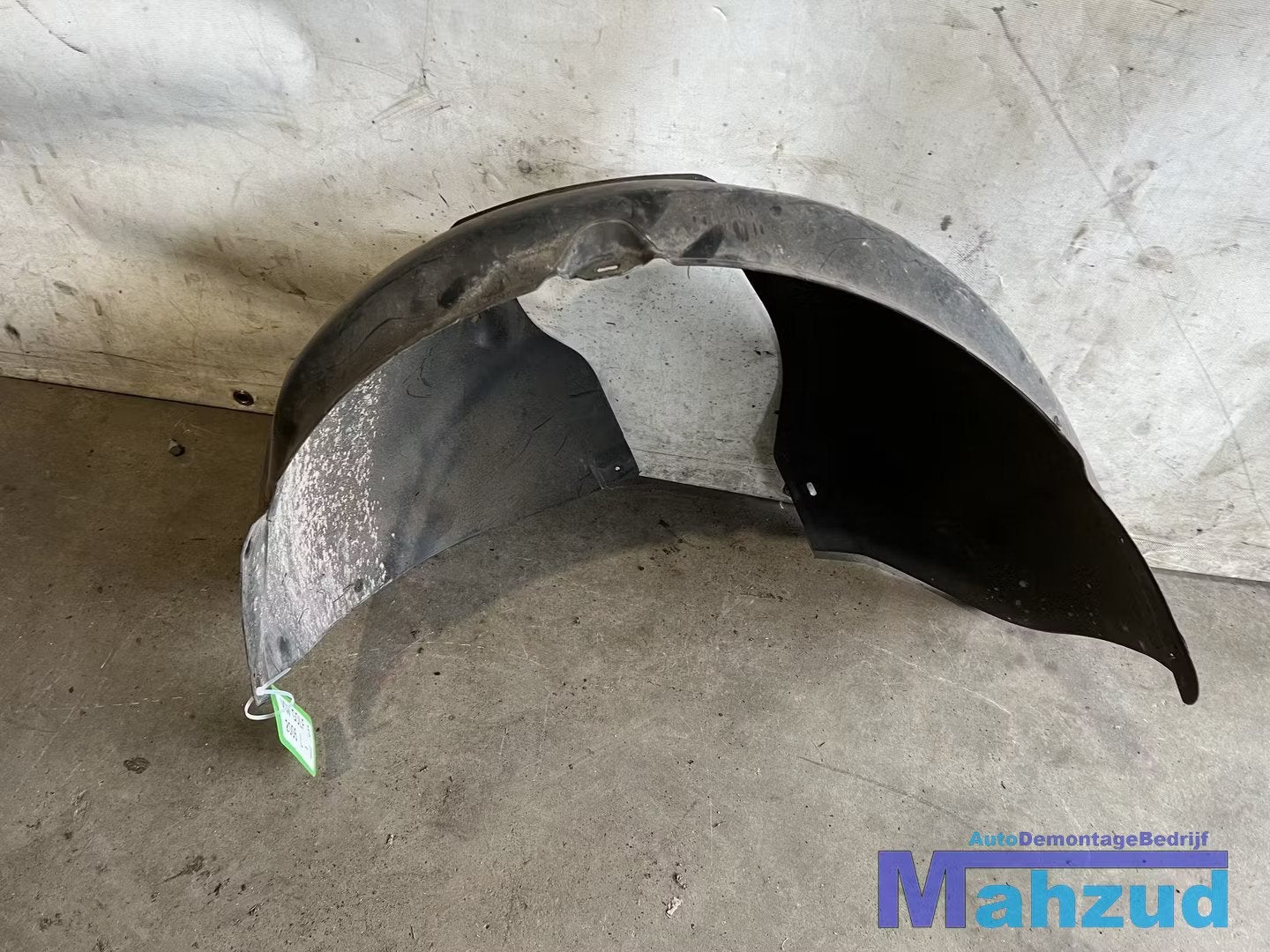 VW GOLF 5 Links voor modderkuip wielkuip 2004-2009, Volkswagen, Volkswagen AG, Vw@volkswagen.de, Utilisé