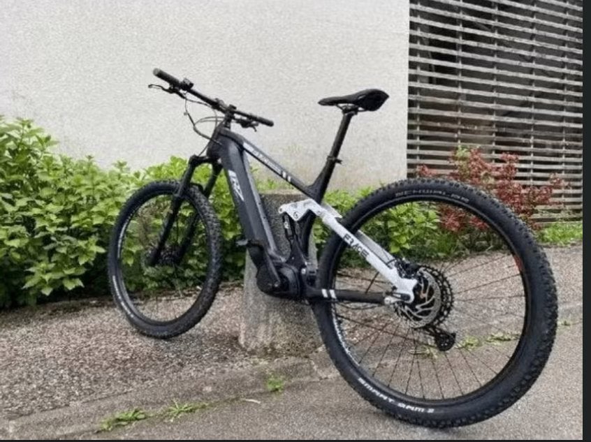 vtt électrique tout suspendu, Enlèvement, Comme neuf
