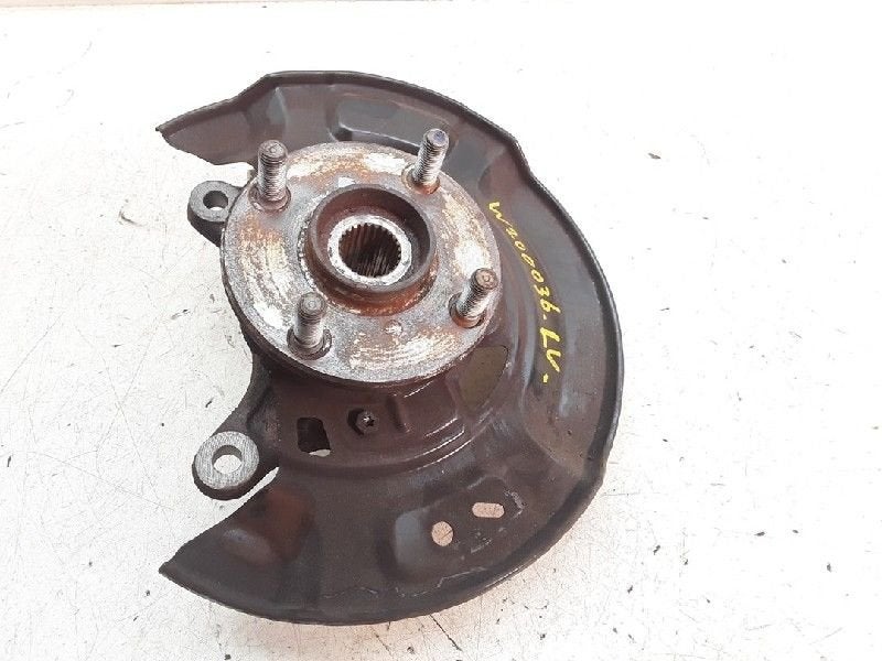 WIELNAAF VOOR Toyota Yaris III (P13) (01-2010/09-2020), Gebruikt, Toyota