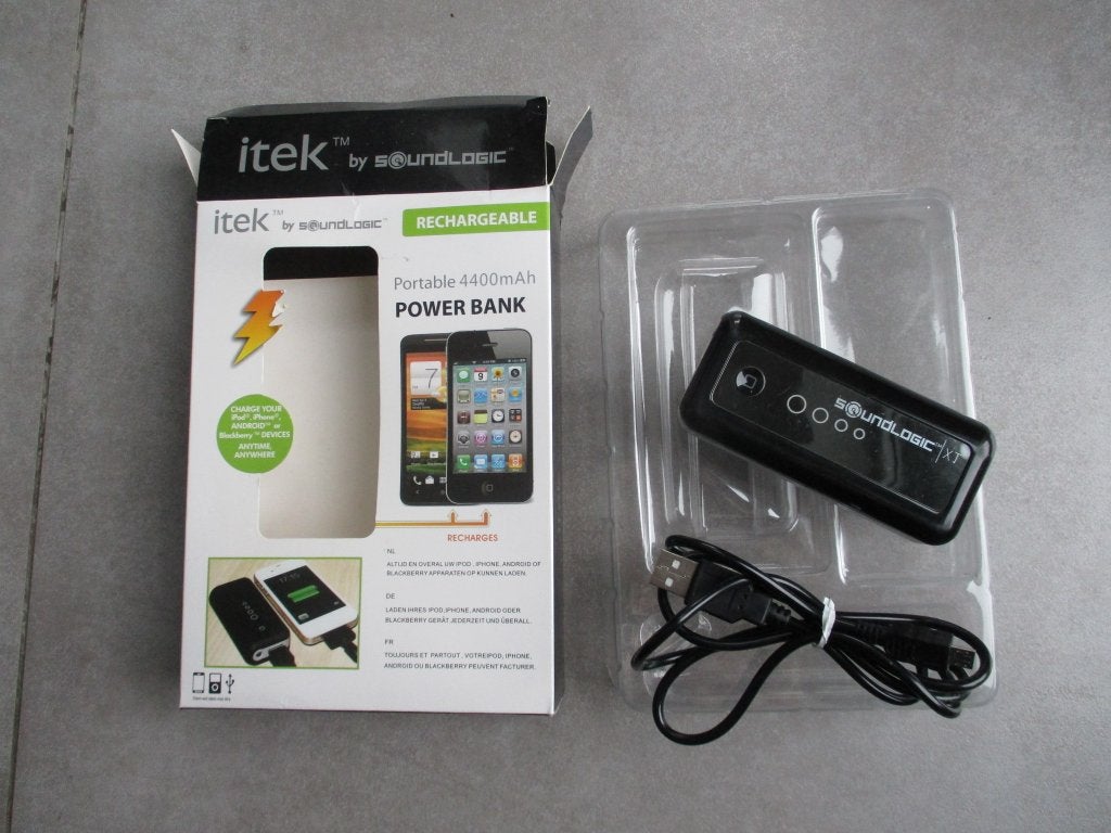 Power bank met licht itek by soundlogic 4400mAh rechargeable, Télécoms, Batteries externes, Enlèvement ou Envoi, Utilisé