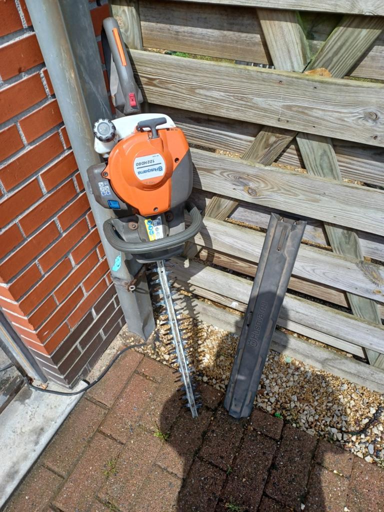Haagschaar husqvarna, Enlèvement