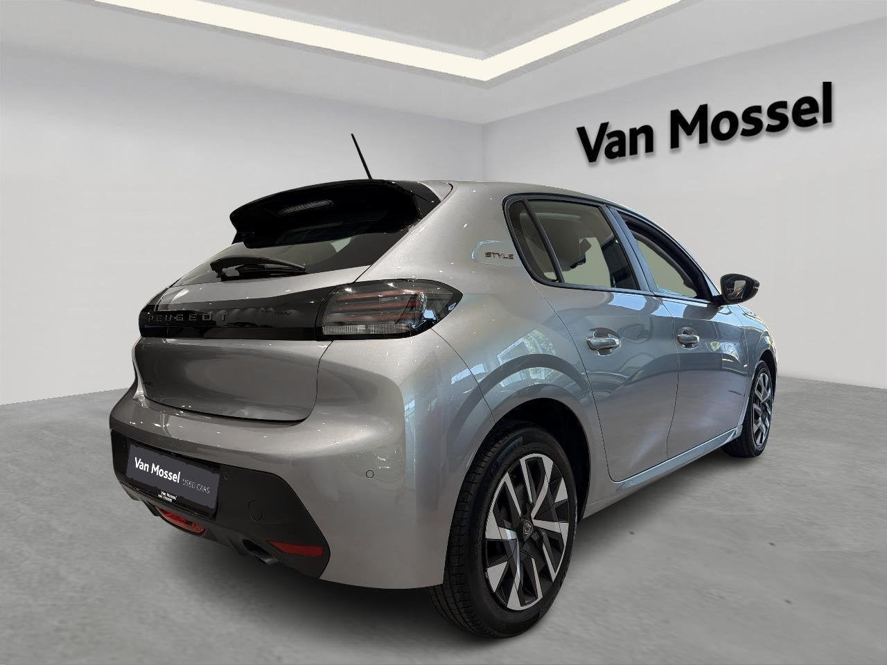 Peugeot 208 1.2 Turbo 100 MAN6 S&S Style, Auto's, Voorwielaandrijving, Stof, Gebruikt, Zwart