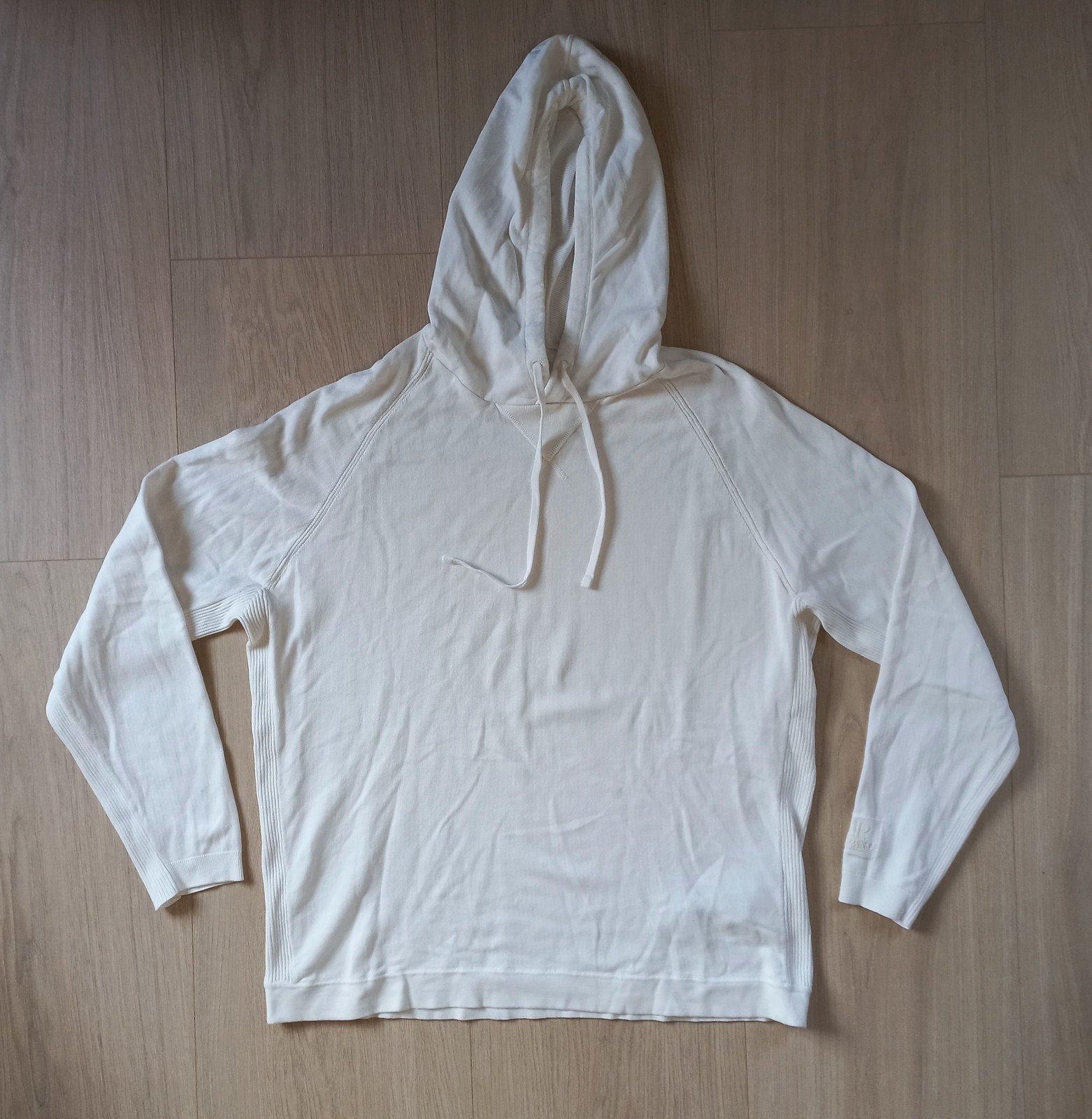 Stijlvolle witte zomerse hoodie CP Company maat 54 (L), Kleding | Heren, Truien en Vesten, Zo goed als nieuw, Maat 52/54 (L), Wit