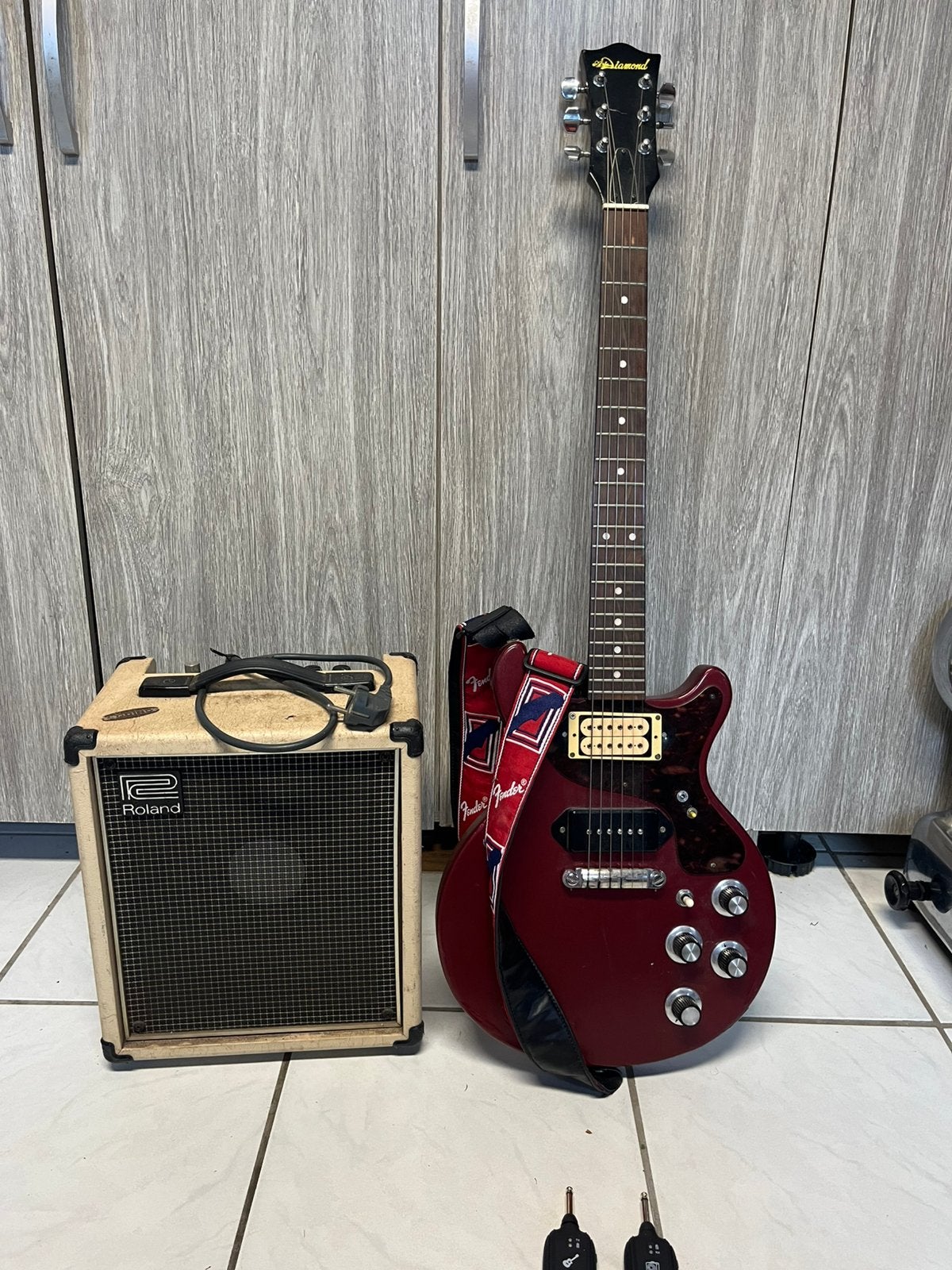Diamond Electrische Gitaar - Versterker - Bluetooth sleutel, Musique & Instruments, Enlèvement, Comme neuf