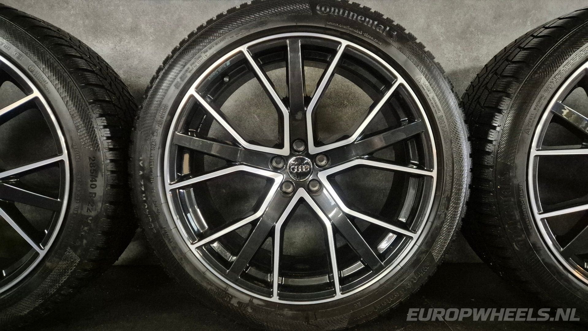 Jantes d'origine Audi Q8 SQ8 4M8 de 22 pouces avec pneus hiv, Pneus et Jantes, Pneus hiver, 285 mm, Véhicule de tourisme