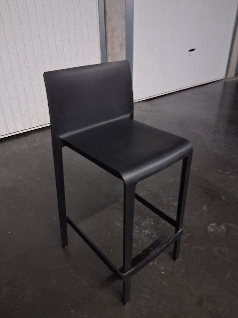 Pedrali Volt 677 barstoel, Ophalen, Kunststof, Met voetsteun, 60 tot 90 cm