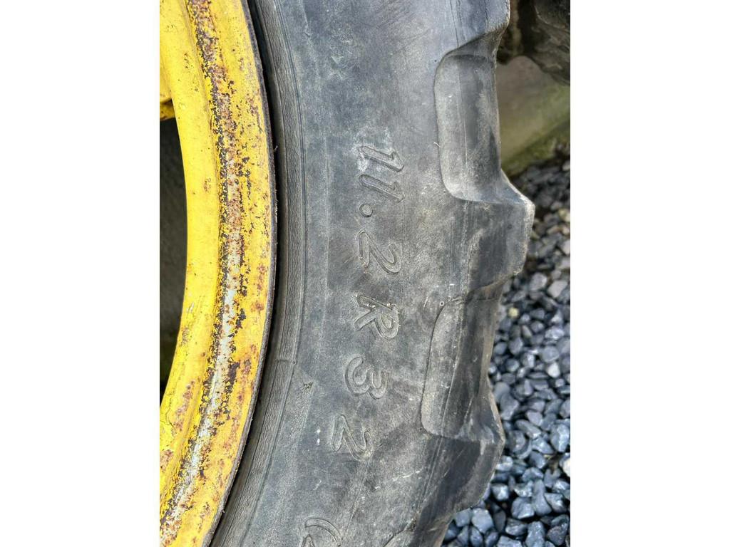 Kleber Paire de roues complètes agricoles Pneus, roues et j, Articles professionnels