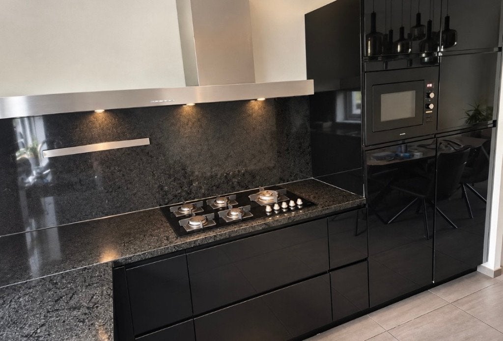 ✨ZWARTE HOOGGLANS  GREEPLOOS KEUKEN + APPARATUUR  ✨, Huis en Inrichting, Zwart, Hoekkeuken, Graniet of Steen, Ophalen of Verzenden