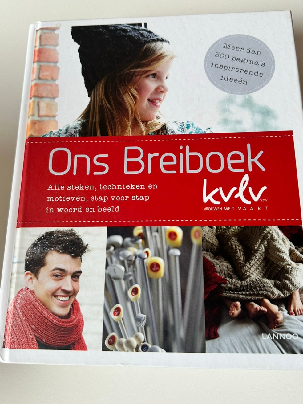 Ons breiboek kvlv, Livres, Mode, Enlèvement ou Envoi, Comme neuf