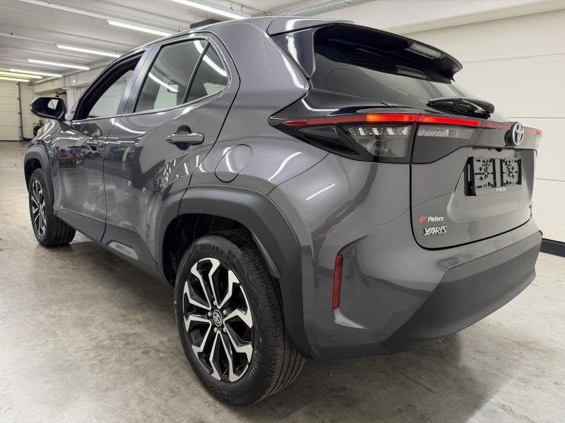 Toyota Yaris Cross Dynamic Plus, Autos, Toyota, Argent ou Gris, Achat, Euro 6, Noir