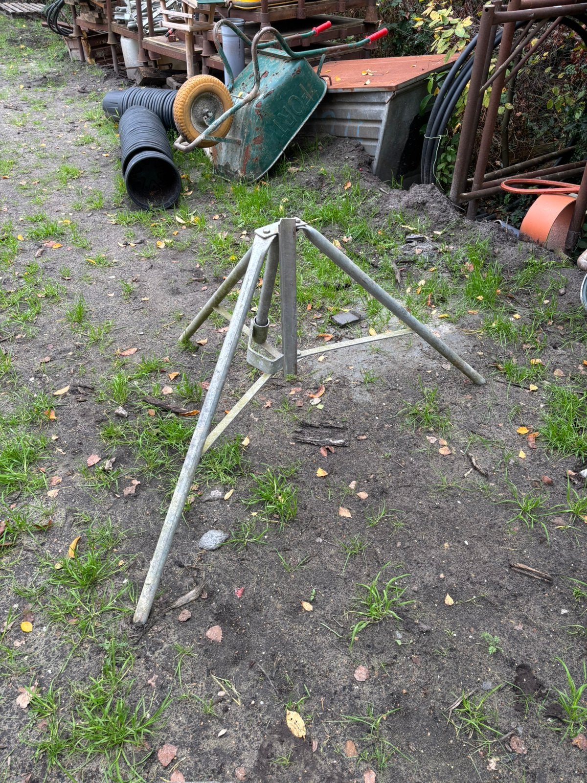 13x Schoorvoeten / stempelstatieven / driepikkels, Ophalen, Zo goed als nieuw
