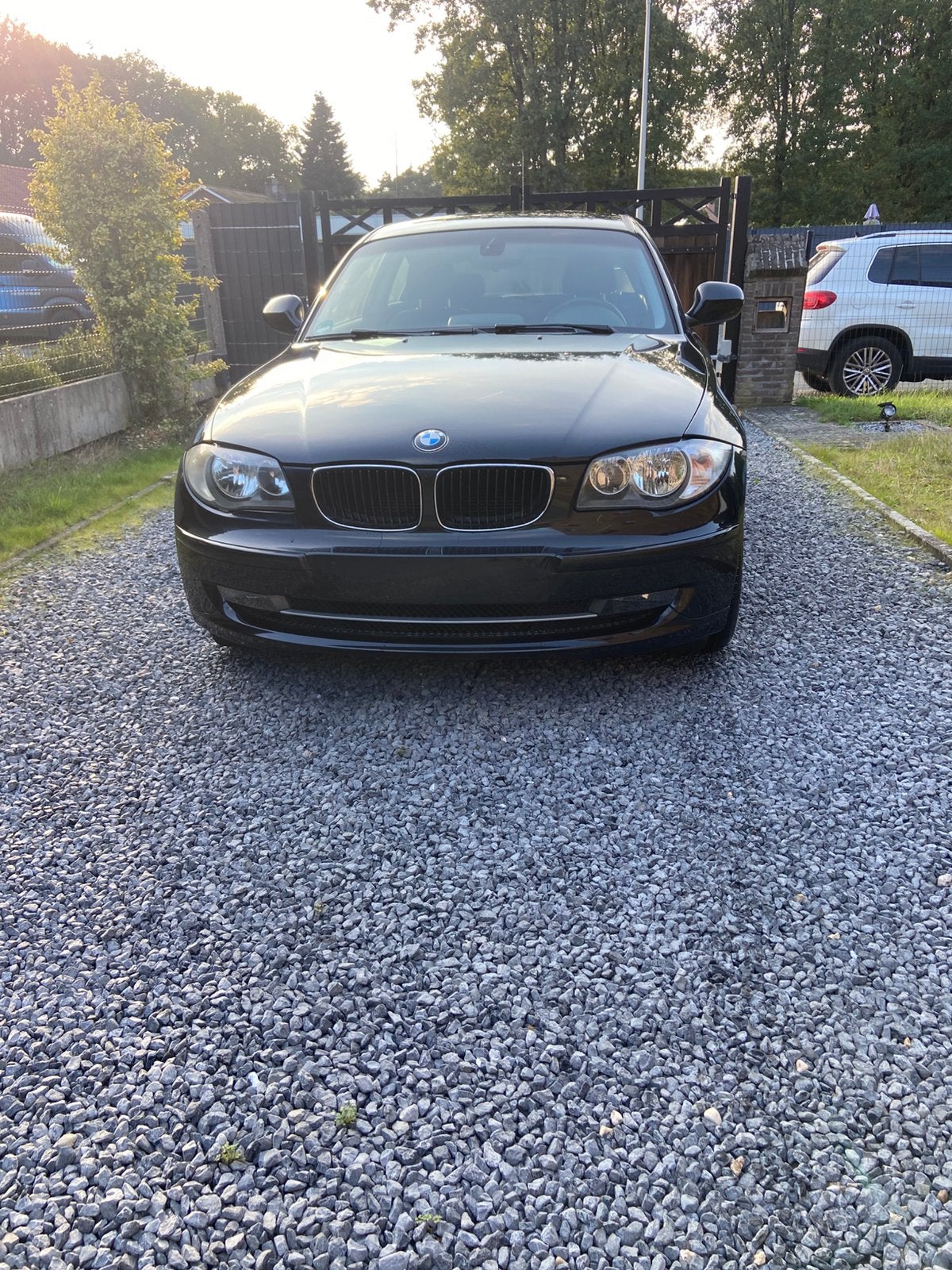 BMW 1.20 Automatique, Achat, Entreprise, Air conditionné, https://public.car-pass.be/vhr/eda26e52-baf7-4366-af60-ab981e21bd7e
