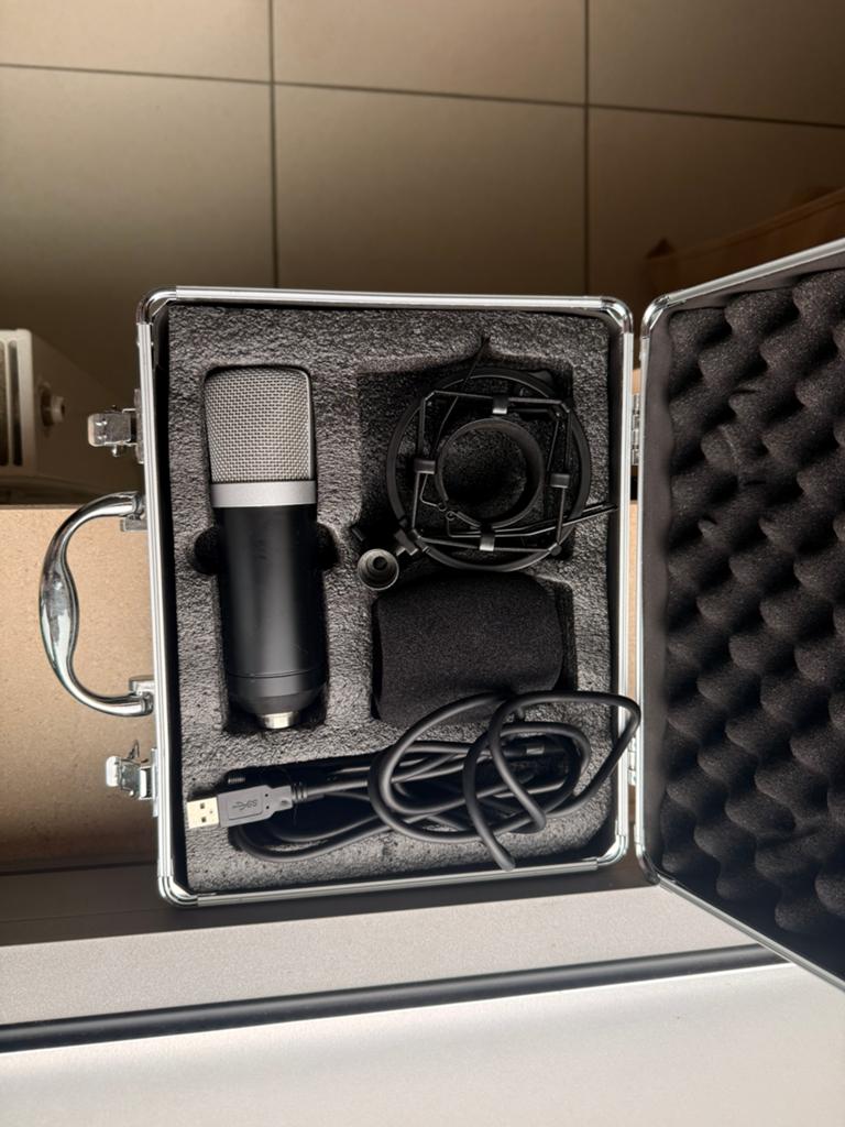 Trust Emita Studio USB Microfoon, Muziek en Instrumenten, Ophalen, Zo goed als nieuw
