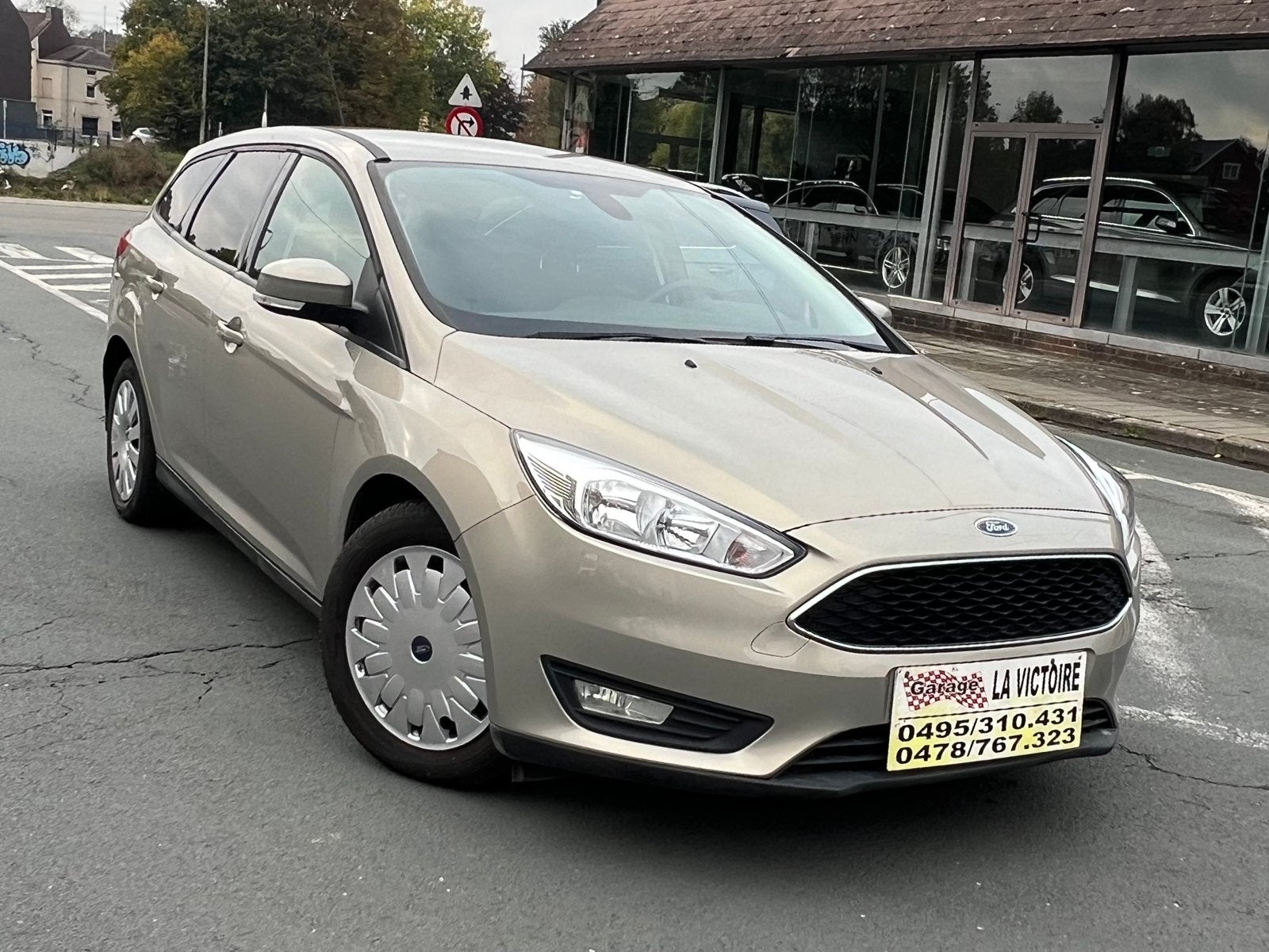 Ford Focus Break 1.5 TDCi 2016 année 168000km 0032478767323, Auto's, Euro 6, 4 cilinders, Bedrijf, Te koop
