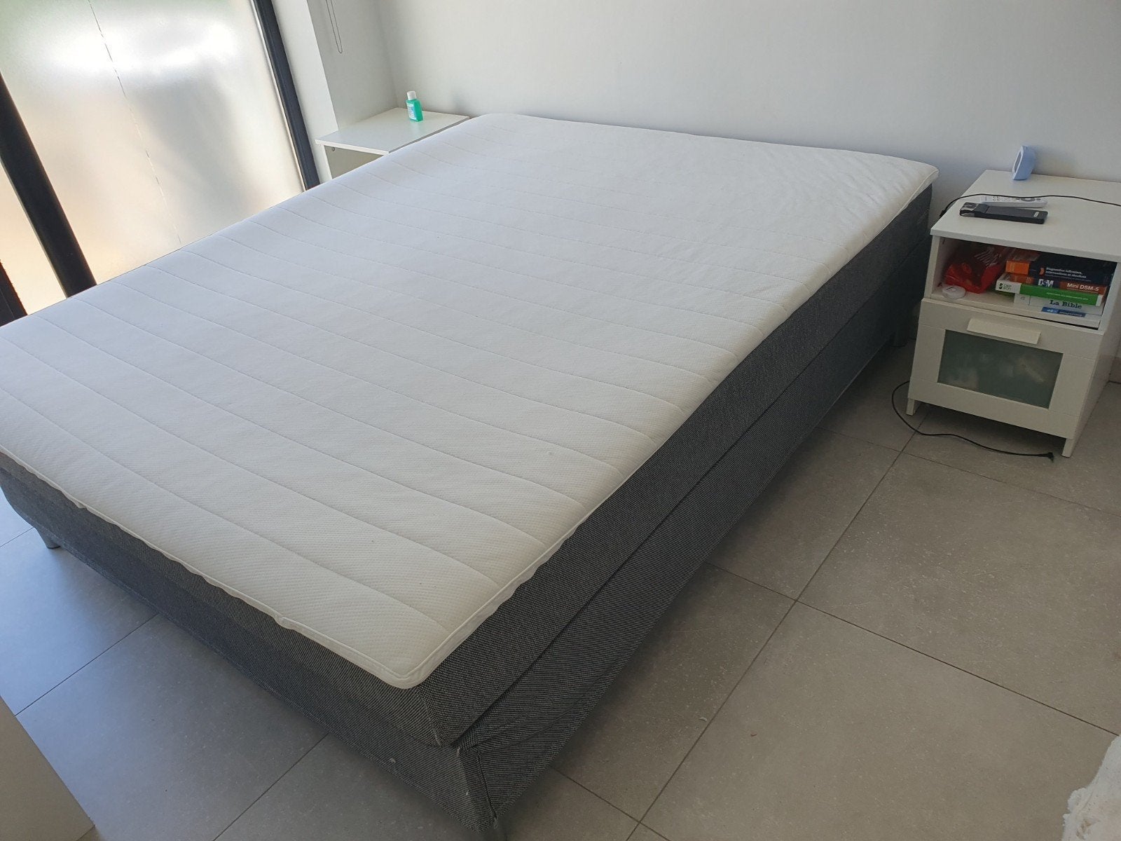 Lit Queen Size 160x200 – excellent état – Namur, Enlèvement, Queen size
