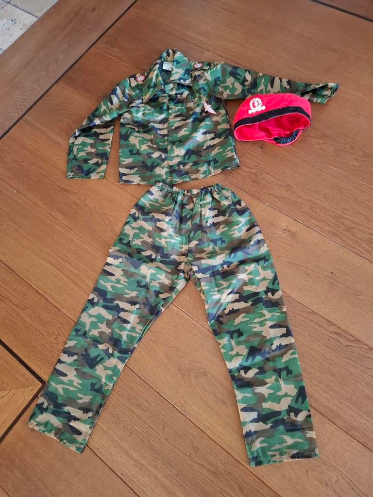Verkleedpak leger met pet maat 128, Kinderen en Baby's, Carnavalskleding en Verkleedspullen, Ophalen of Verzenden