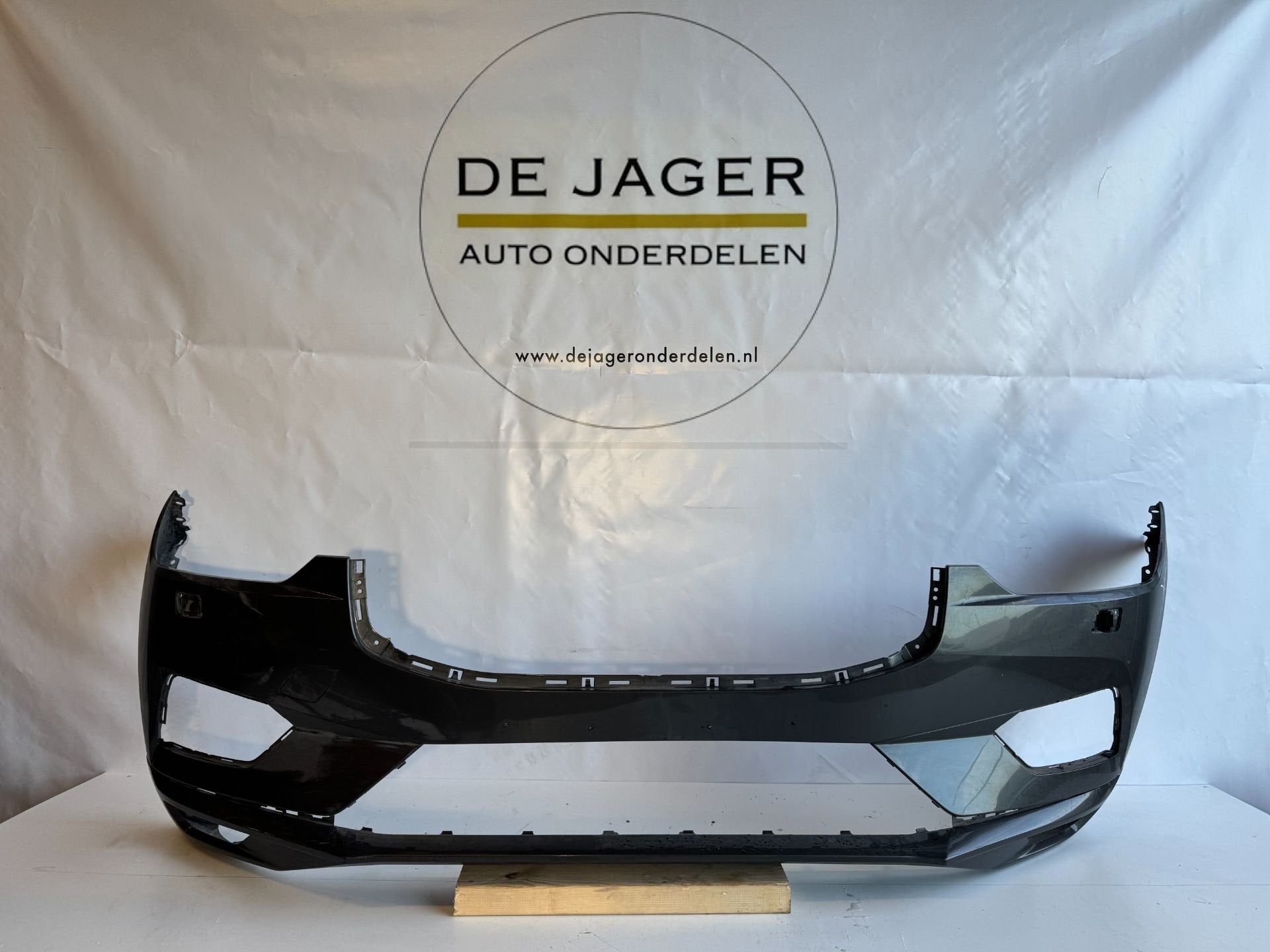 VOLVO XC60 II PARE-CHOCS AVANT PARE-CHOCS 31425160, Gunnar Engellaus vag 8
405 31  Gothenburg, SE, Pare-chocs, Info@volvocars.com