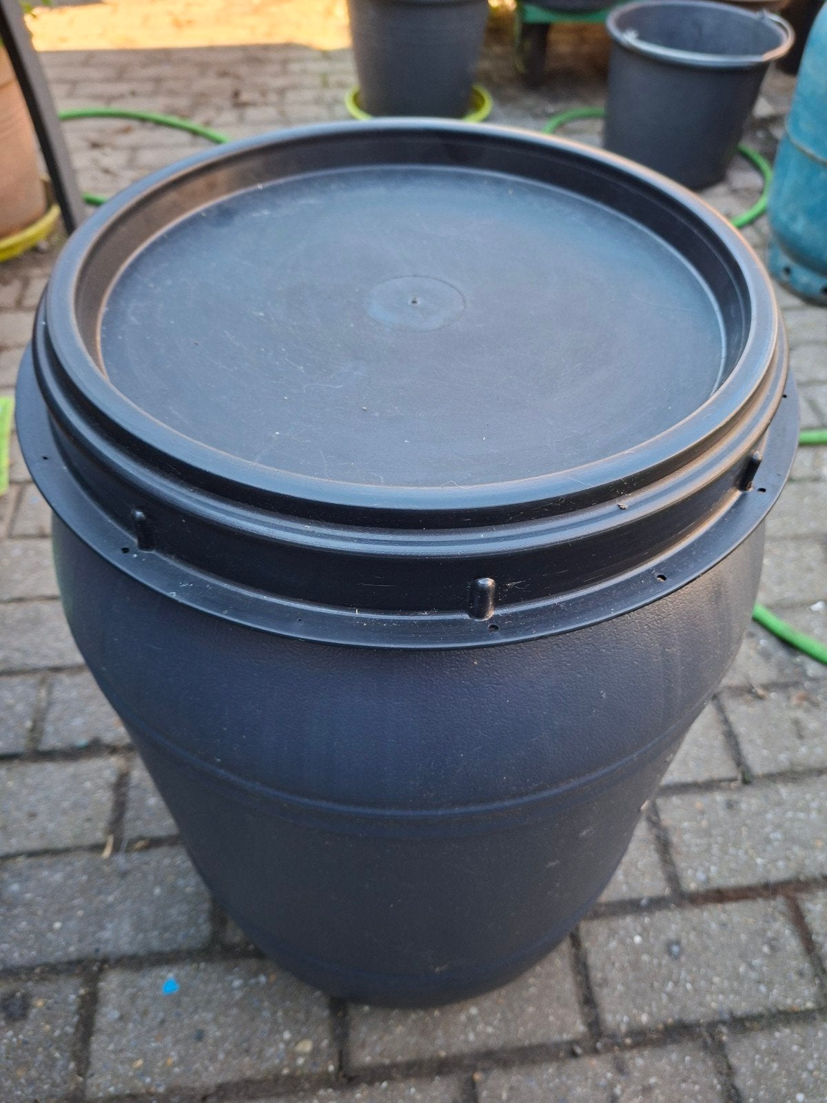 voerton 60 liter met schroefdeksel., Minder dan 75 liter, Ophalen, Nieuw, Kunststof