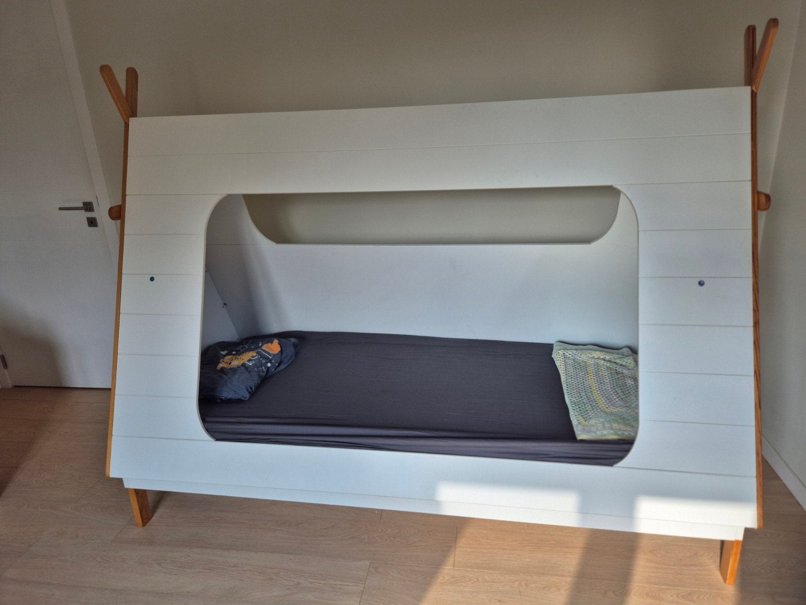 Lit de tente pour enfant en bois, Enlèvement, Bois