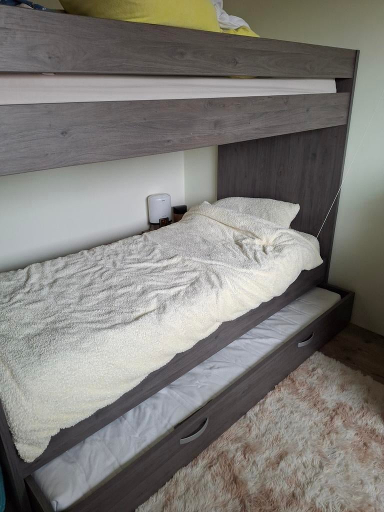 Stapelbed met slaaplade, Ophalen