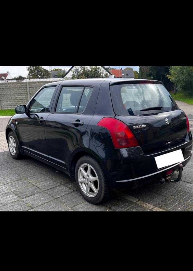 Suzuki Swift Essence Full option, Autos, Achat, Boîte manuelle, Swift, 5 portes