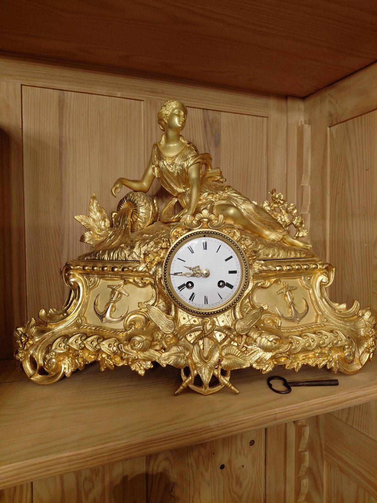 Antieke pendule, Ophalen