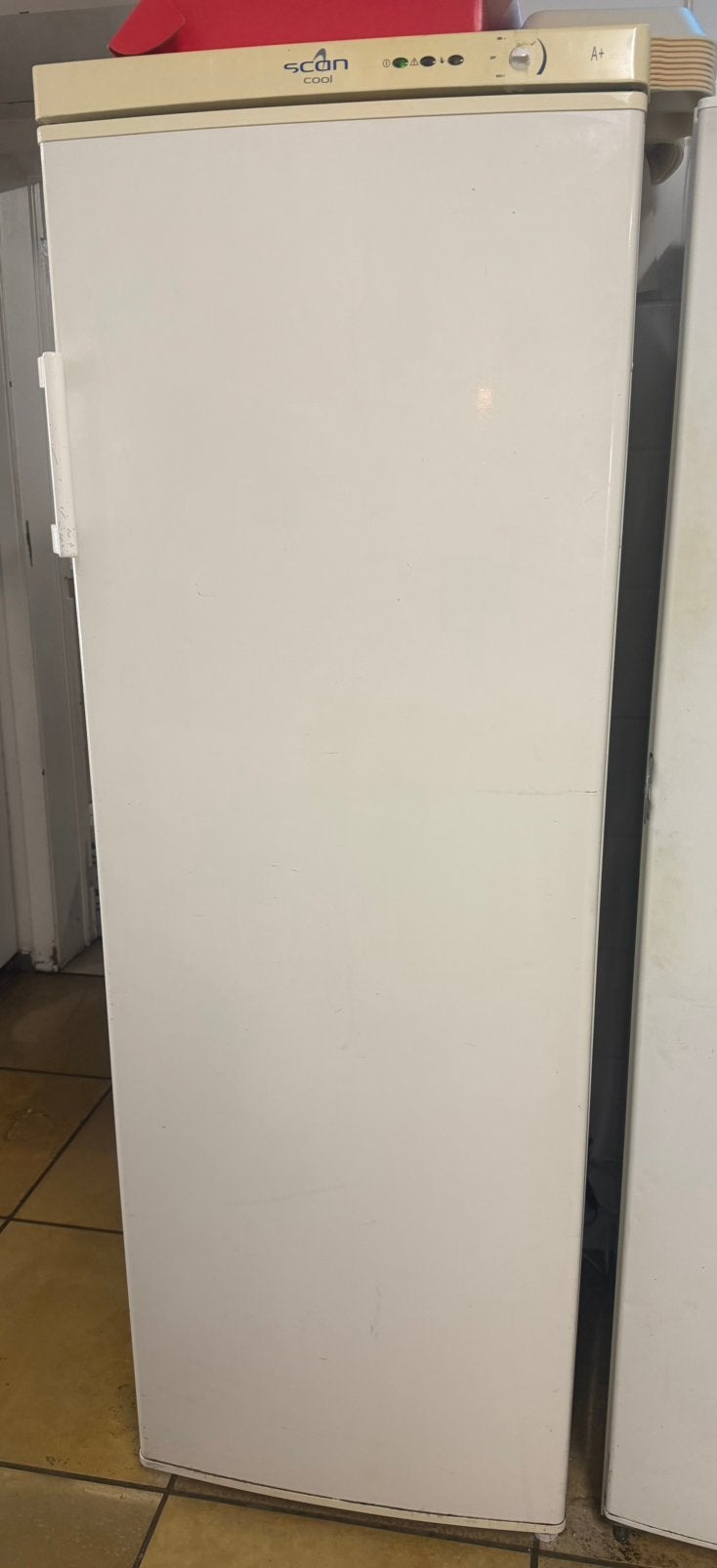 Perfect werkende diepvries te koop!, Elektronische apparatuur, Vriezers en Diepvrieskisten, Zo goed als nieuw, Vrijstaand, Vrieskast