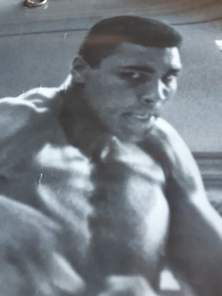 Mohamed Ali grote poster L 155 x B 50, Verzamelen, Deurposter of groter, Ophalen of Verzenden, Film en Tv, Rechthoekig Staand